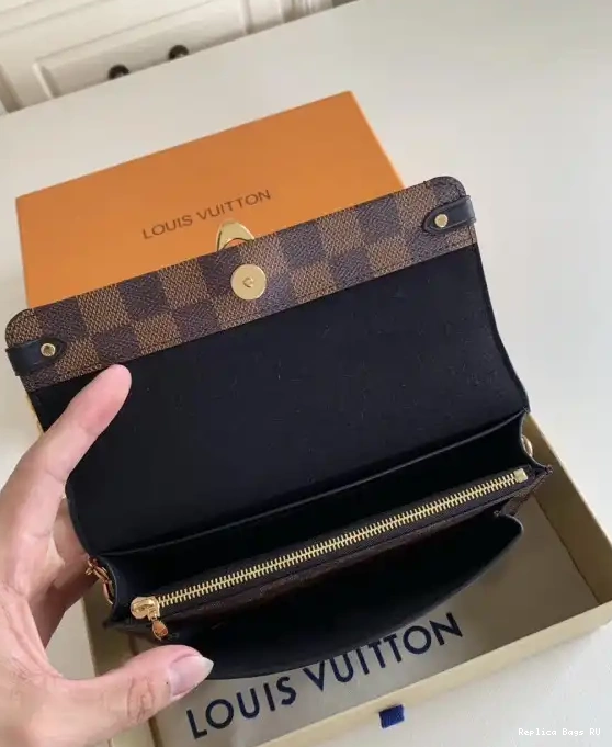 Cheap LOUIS CHAIN WALLET VUITTON VAVIN 0519